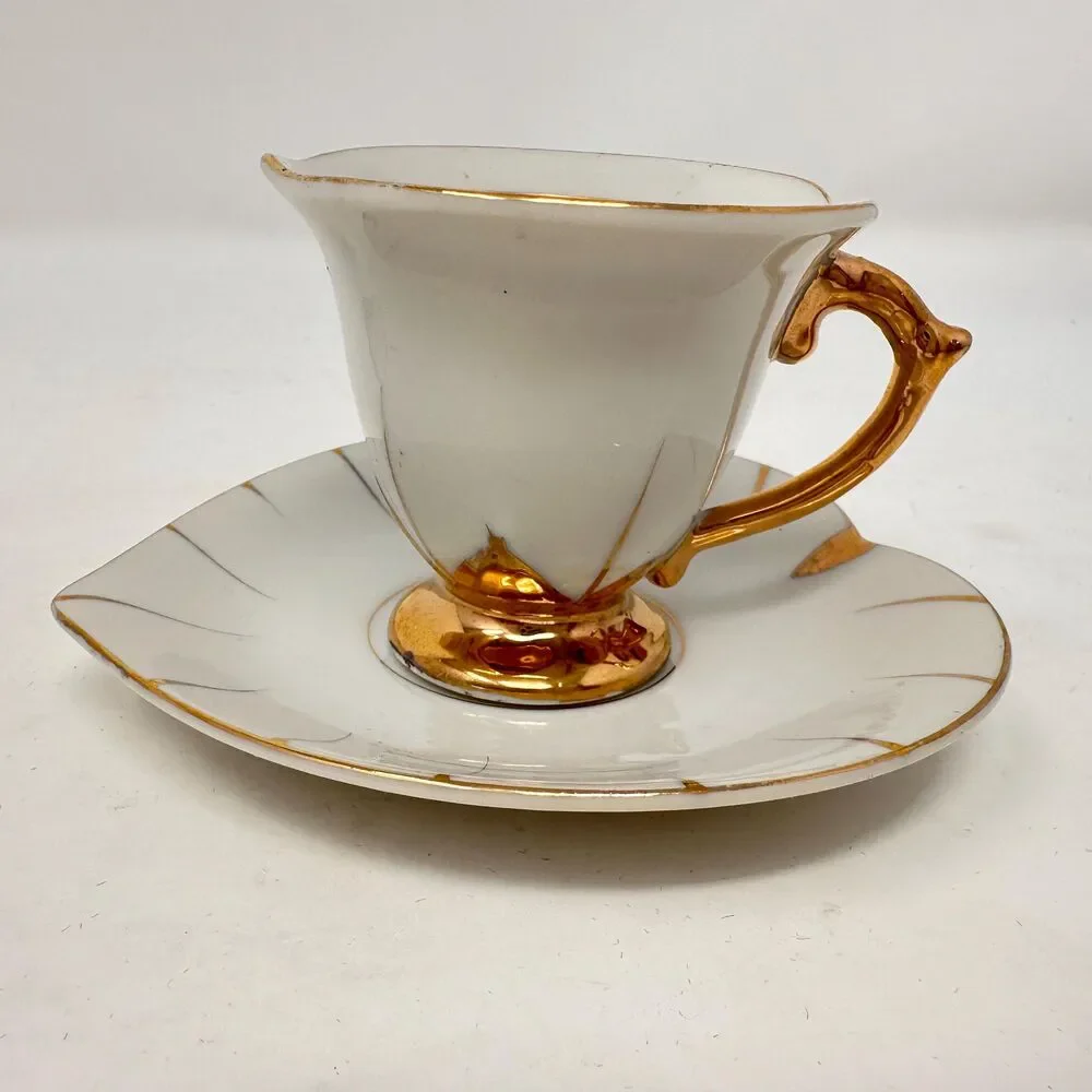 Vintage Inarco Japan White Gold Leaf Demitasse Teacup Saucer Set 2pc E-168-3